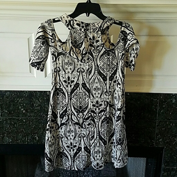 Dress - Picture 2 of 2